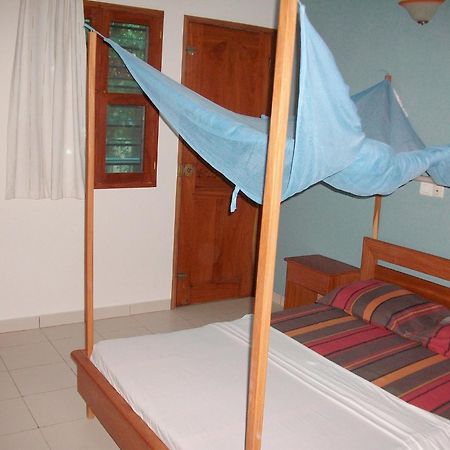 Dodoo Lodge Cotonou Exterior foto