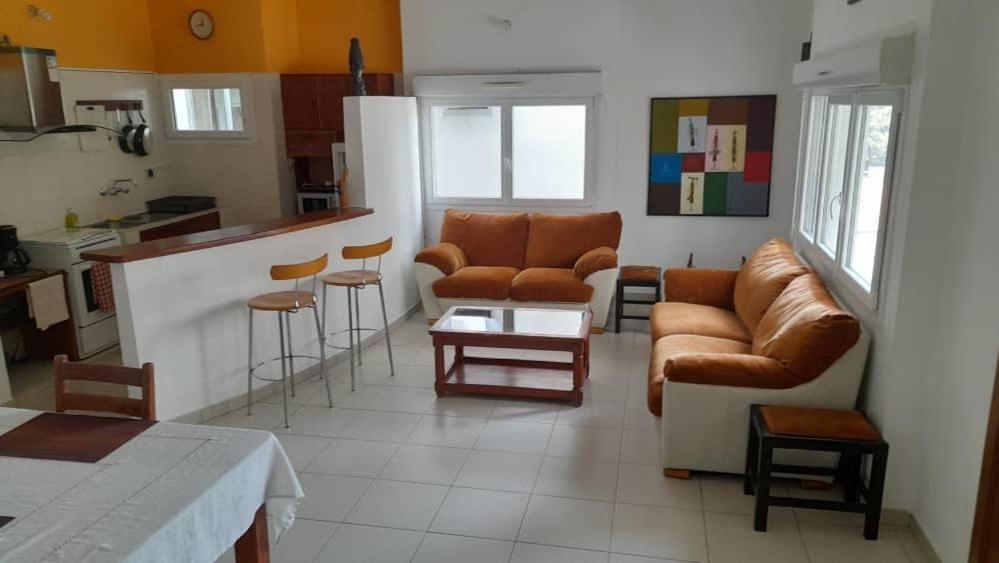 Dodoo Lodge Cotonou Exterior foto