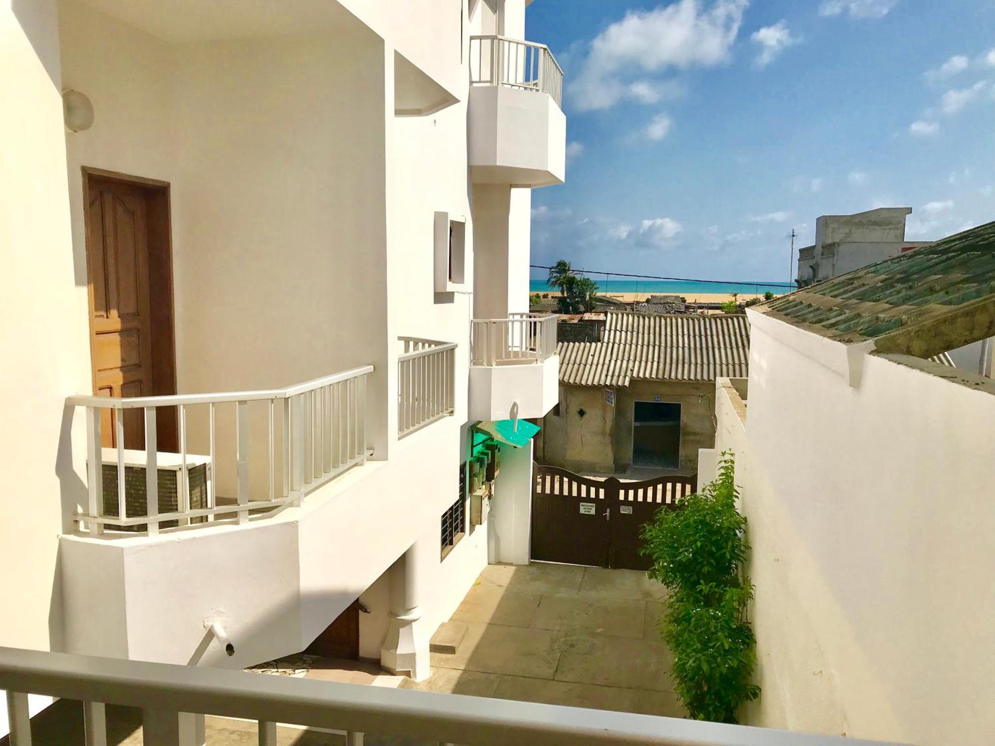 Dodoo Lodge Cotonou Exterior foto