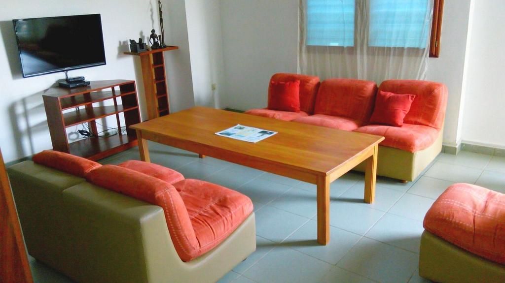 Dodoo Lodge Cotonou Exterior foto