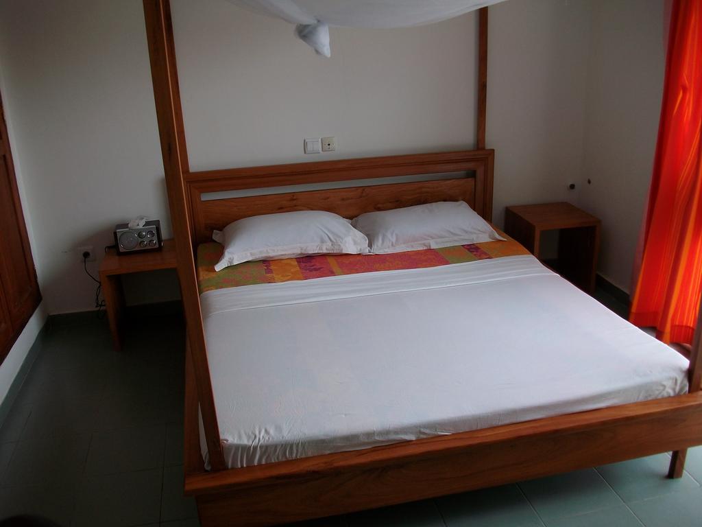 Dodoo Lodge Cotonou Exterior foto