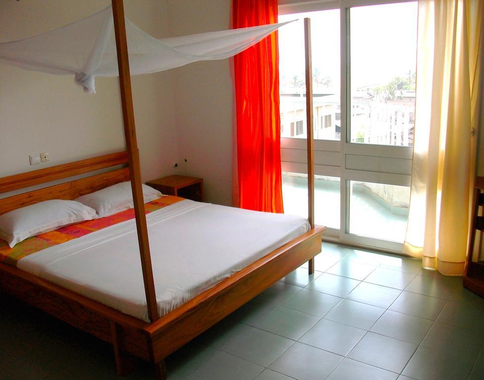 Dodoo Lodge Cotonou Exterior foto
