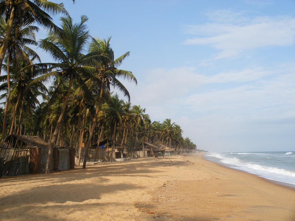 Dodoo Lodge Cotonou Exterior foto
